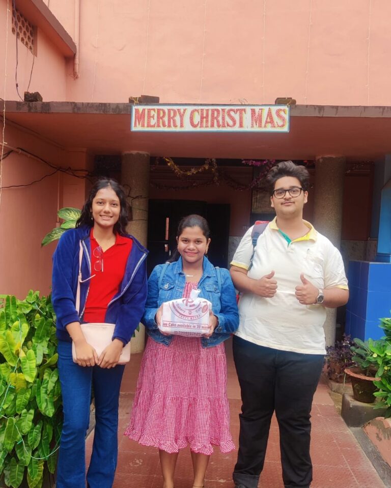 Home serenity4seniors-volunteers-christmas-cake-daya-ashram-cuttack-dec-2024